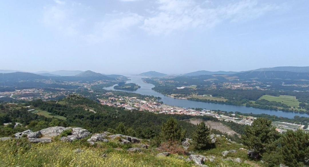 Oasis Inn Pedornes Bagian luar foto